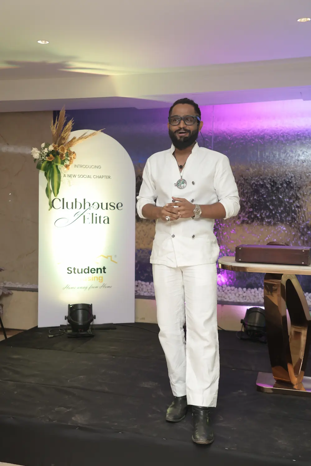 White Affair 1
